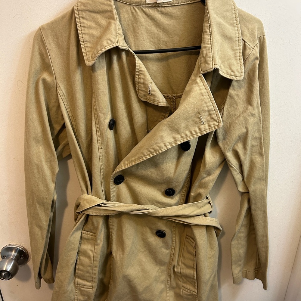 Classic Tan Double-Breasted Trench Coat